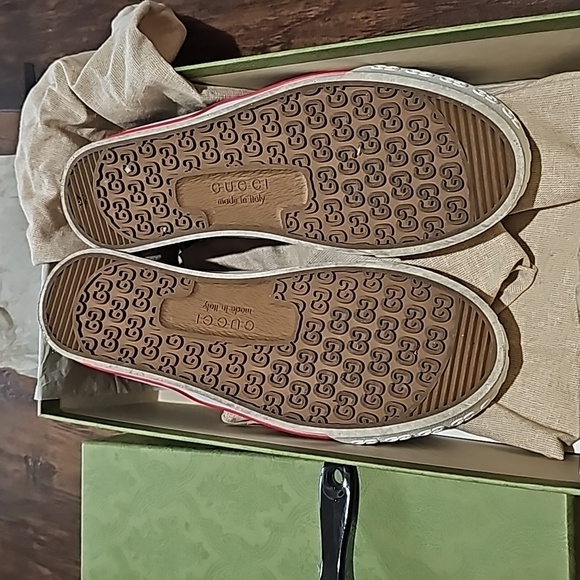 Sneakers Gucci - Picture 3 of 4